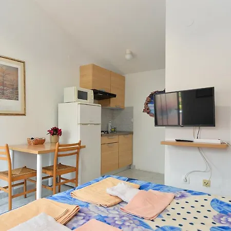 Apartamento Marijan 105 *