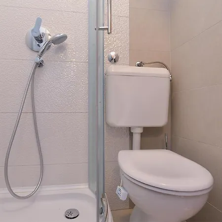 Marijan 105 Πούλα